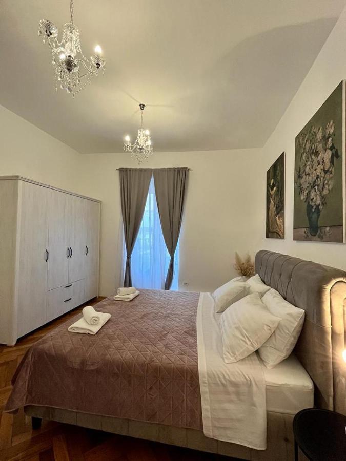 プーラLux Apartmansアパートメント エクステリア 写真