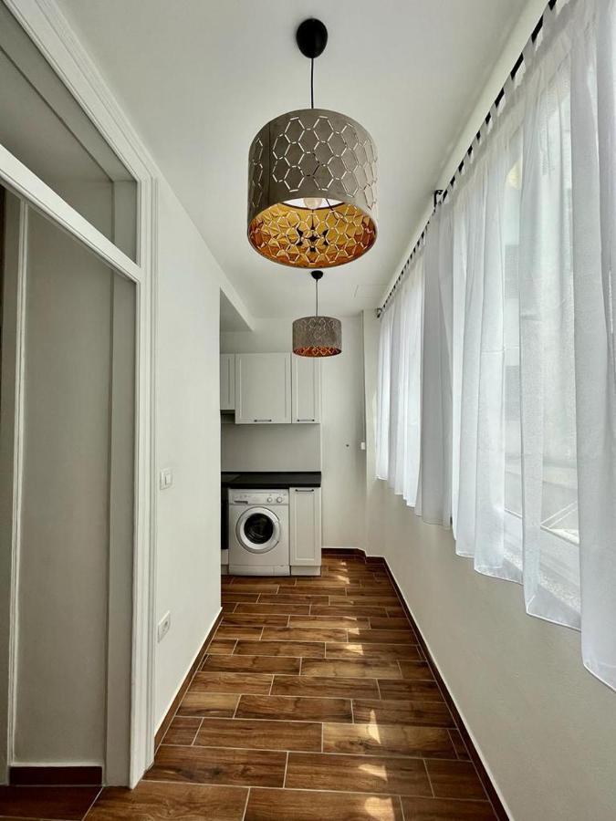 プーラLux Apartmansアパートメント エクステリア 写真